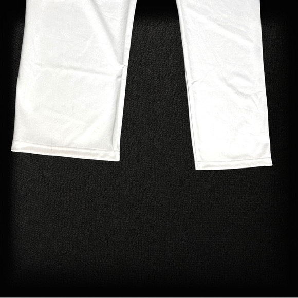 UNDER Armour New with Tags Lead Off White Relaxed Baseball Pants Size 2XL - Picture 13 of 14